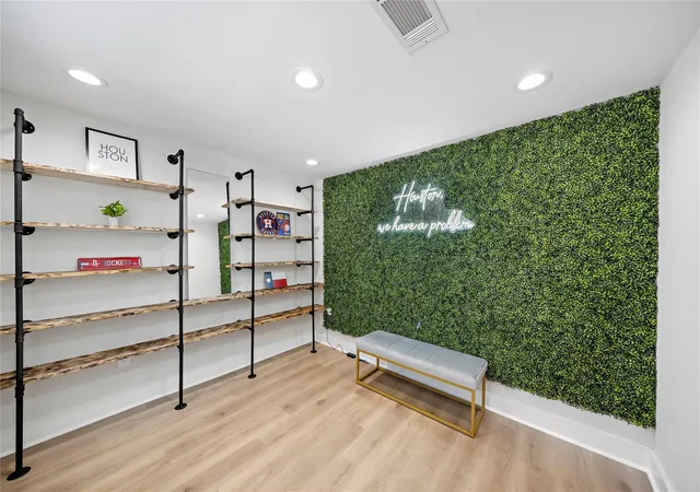 4th image of 1120 W 21St St, Houston, TX 77008 | MLS# 59101240