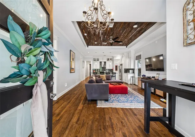 Photo 2 of Single family home for sale at 1105 Tabor St, Houston, TX 77009 | MLS# 91072283 | Listing updated on 2026-09-18