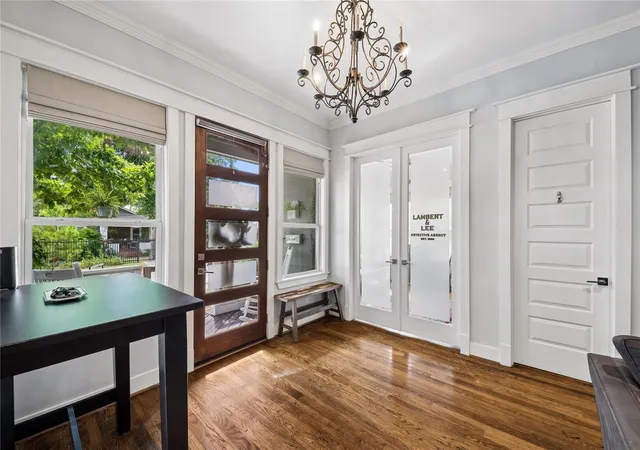 Photo 3 of Single family home for sale at 1105 Tabor St, Houston, TX 77009 | MLS# 91072283 | Listing updated on 2026-09-18