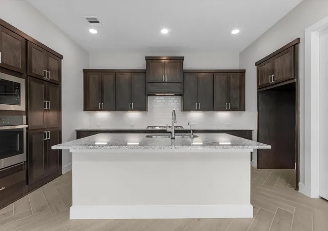 2nd image of 17827 Quartz Springs Ln, Tomball, TX 77377 | MLS# 95057259