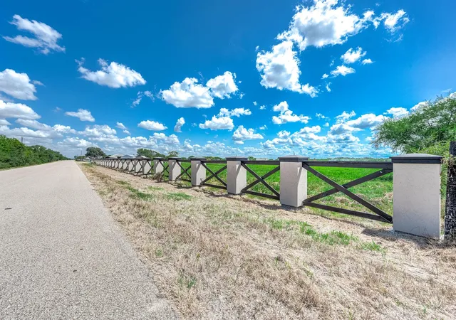 9th image of 13927 Routt Point Rd, Needville, TX 77461 | MLS# 85851775