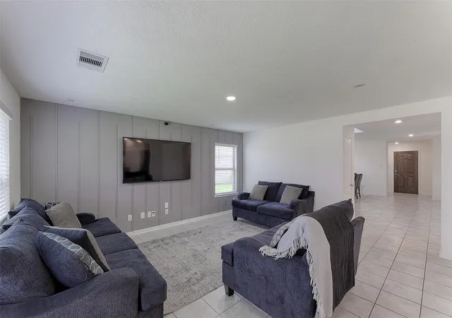 Photo 4 of Single family home for sale at 622 Coyote Cyn Ct, Magnolia, TX 77354 | MLS# 20894028 | Listing updated on 2026-08-30