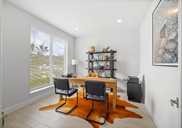 Photo 2 of Single family home for sale at 298 Sky Top Dr, Montgomery, TX 77316 | MLS# 15852405 | Listing updated on 2026-08-16
