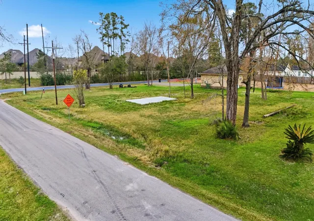 4th image of 9102 Hueni Rd, Porter, TX 77365 | MLS# 84697942