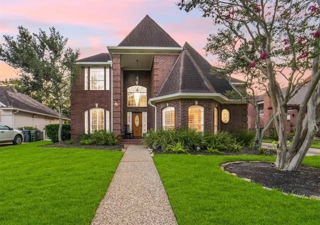 1st image of 402 Lakeside Blvd, Sugar Land, TX 77478 | MLS# 79956871
