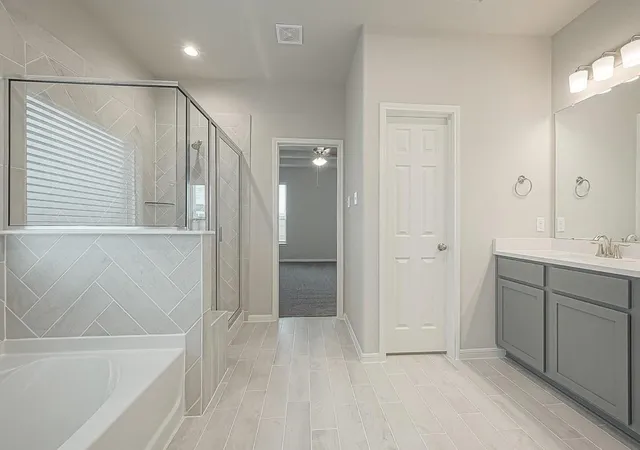 Photo 4 of Single family home for sale at 1041 Comal Trl, Dayton, TX 77535 | MLS# 40395762 | Listing updated on 2026-10-05