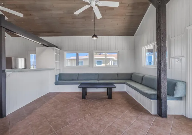 Homes for sale in Jamaica Beach, TX | 4907 Jolly Roger Rd, Jamaica Beach, TX 77554 | MLS# 69334342
