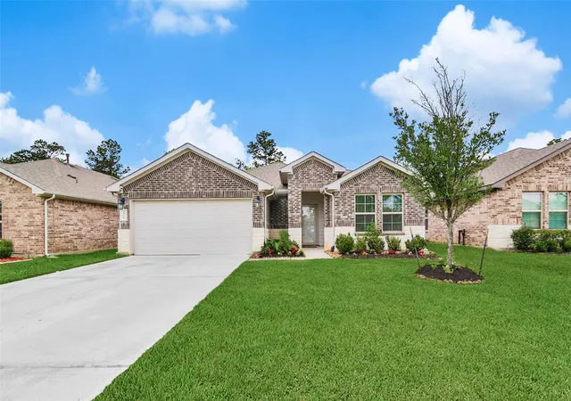 Photo 2 of Single family home for sale at 2326 Strong Horse Dr, Conroe, TX 77301 | MLS# 38446688 | Listing updated on 2026-09-20