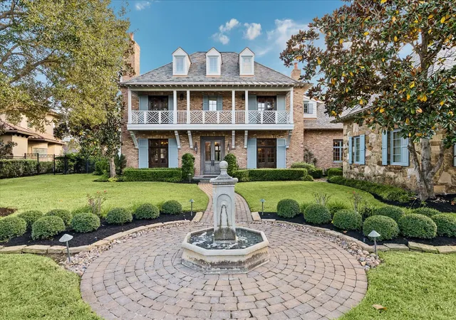 44th image of 24 Miramar Heights Cir, Sugar Land, TX 77479 | MLS# 35761951