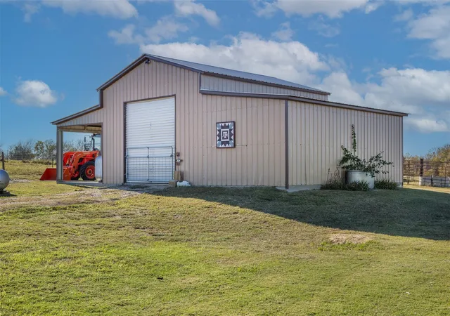 Photo 3 of Single family home for sale at 2232 Fm 975, Caldwell, TX 77836 | MLS# 28048051 | Listing updated on 2026-06-24