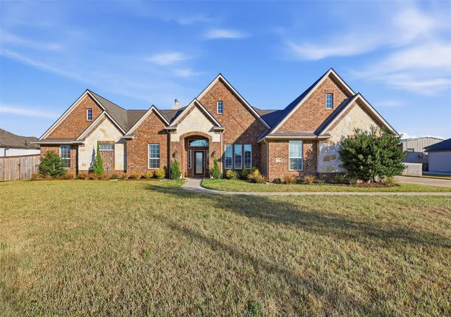 1st image of 7915 Stratford Hall Dr, Rosharon, TX 77583 | MLS# 35437712