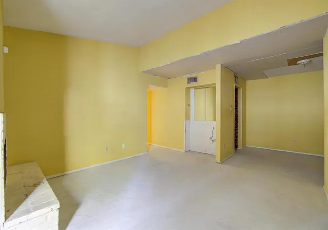 Photo 1 of Condominium at 9009 Richmond Ave #701, Houston, TX 77063 | MLS# 87474444 | | Sold on 2025-05-09