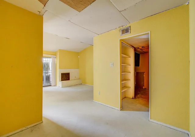 Photo 2 of Condominium at 9009 Richmond Ave #701, Houston, TX 77063 | MLS# 87474444 | | Sold on 2025-05-09