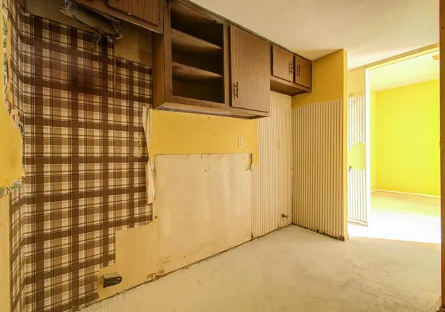 Photo 3 of Condominium at 9009 Richmond Ave #701, Houston, TX 77063 | MLS# 87474444 | | Sold on 2025-05-09