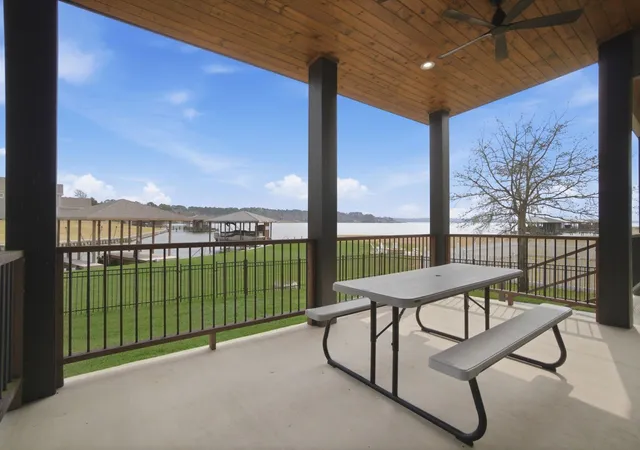Photo 3 of Single family home for sale at 255 Peninsula Dr, Livingston, TX 77351 | MLS# 90957934 | Listing updated on 2026-08-23