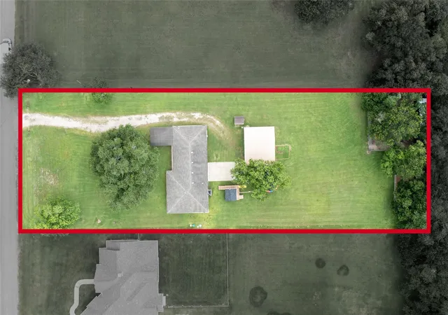 3rd image of 110 Mustang Dr, Alvin, TX 77511 | MLS# 74363517