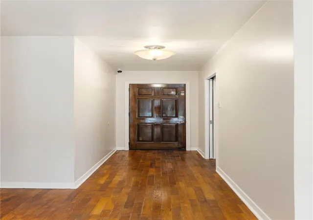 5th image of 110 Mustang Dr, Alvin, TX 77511 | MLS# 74363517