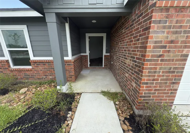 Photo 2 of Single family home for sale at 510 Oak Chase Ave, Dayton, TX 77535 | MLS# 90225595 | Listing updated on 2026-07-21