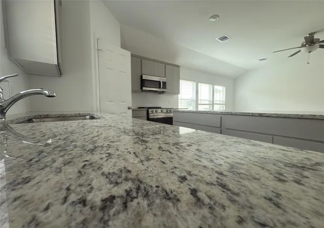 Photo 4 of Single family home for sale at 510 Oak Chase Ave, Dayton, TX 77535 | MLS# 90225595 | Listing updated on 2026-07-21