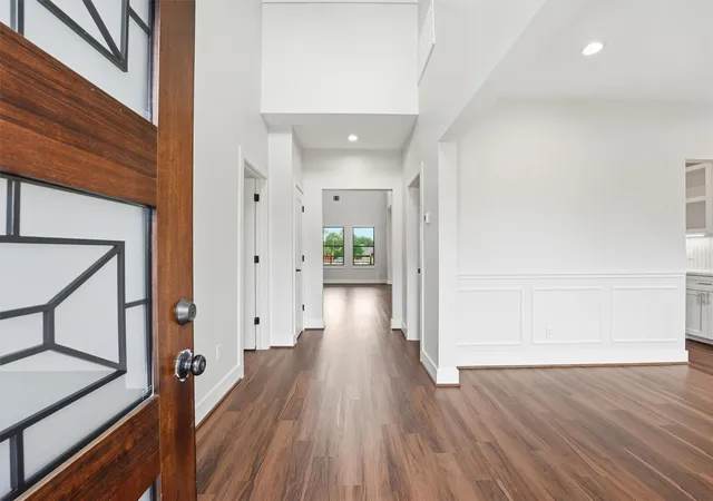 Photo 3 of Sale Pending at 20627 Sunny Shrs Dr, Humble, TX 77346 | MLS# 55618369 | Listing updated on 2026-09-08