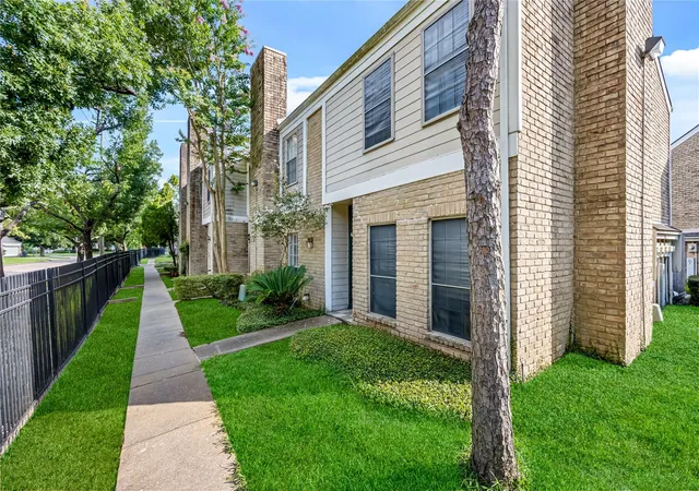 1st image of 11710 Southlake Dr #31, Houston, TX 77077 | MLS# 22411642