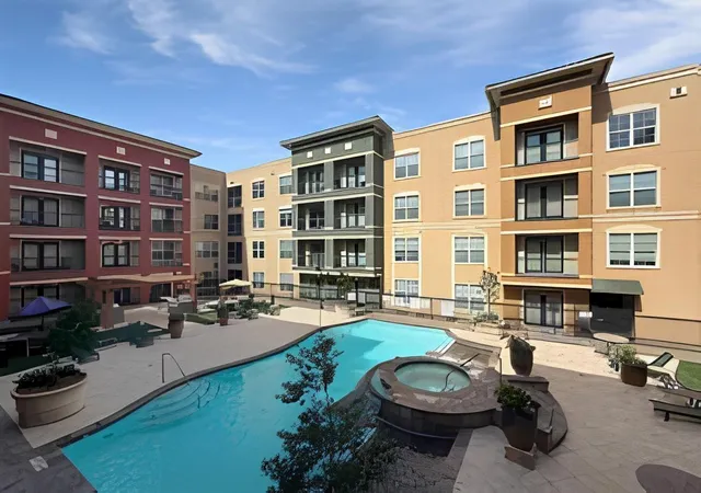 3rd image of 1711 Old Spanish Trl #107, Houston, TX 77054 | MLS# 71774036