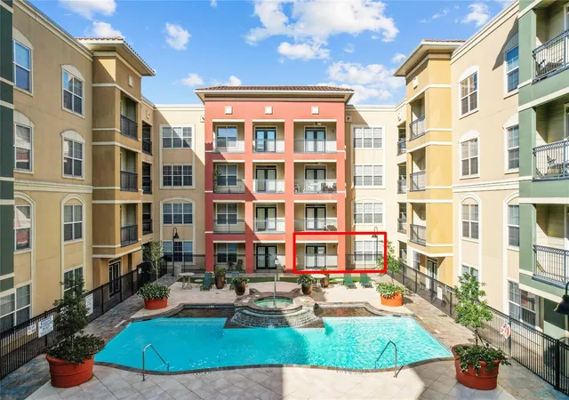 4th image of 1711 Old Spanish Trl #107, Houston, TX 77054 | MLS# 71774036