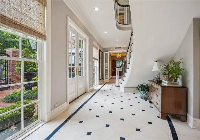 4th image of 2445 Stanmore Dr, Houston, TX 77019 | MLS# 41515975