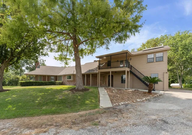 1st image of 1101 Baker Rd, Rosenberg, TX 77471 | MLS# 60052772