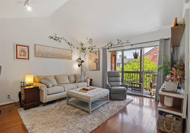 2nd image of 2829 Timmons Ln #228, Houston, TX 77027 | MLS# 84954445