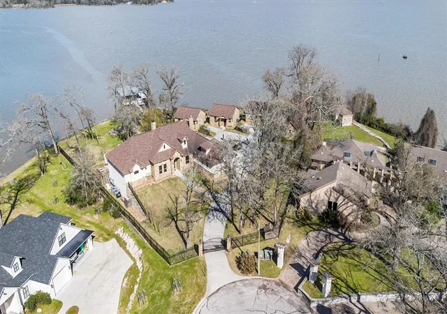 3rd image of 20433 Doral Dr, Huntsville, TX 77320 | MLS# 50635406