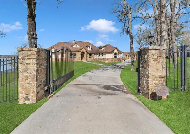5th image of 20433 Doral Dr, Huntsville, TX 77320 | MLS# 50635406