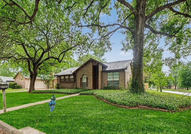 2nd image of 2702 Meandering Trl, Kingwood, TX 77339 | MLS# 33962293