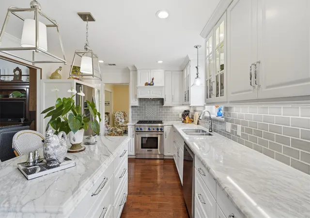 Photo 3 of Single family home for sale at 18319 Hereford Ln, Houston, TX 77058 | MLS# 22010309 | Listing updated on 2026-09-20