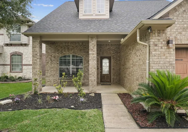 Homes for sale in Rosharon, TX | 9411 Silver Ridge Dr, Rosharon, TX 77583 | MLS# 64674063