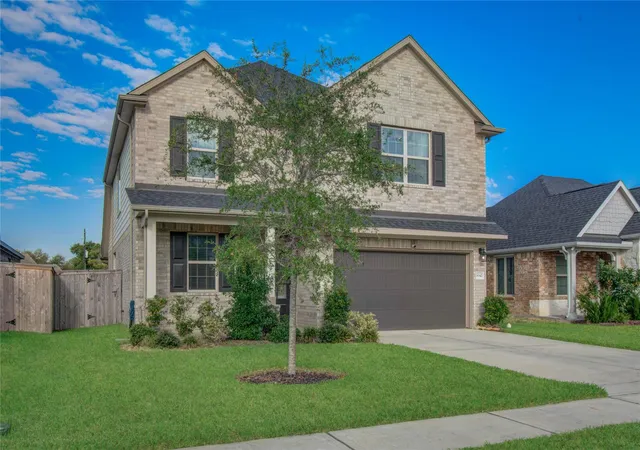 Homes for sale in La Porte, TX | 3042 Daw Boardwalk Dr, La Porte, TX 77571 | MLS# 5726125