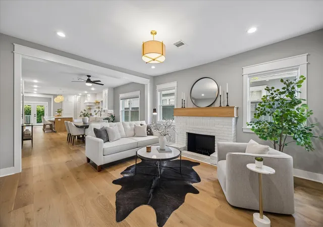 Photo 4 of Sale Pending at 1112 Merrill St, Houston, TX 77009 | MLS# 79301516 | Listing updated on 2026-09-16