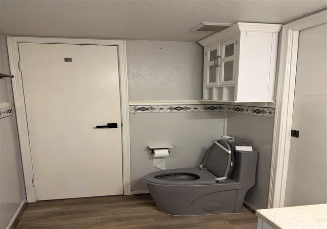 2nd image of 18617 Egret Bay Blvd, Houston, TX 77058