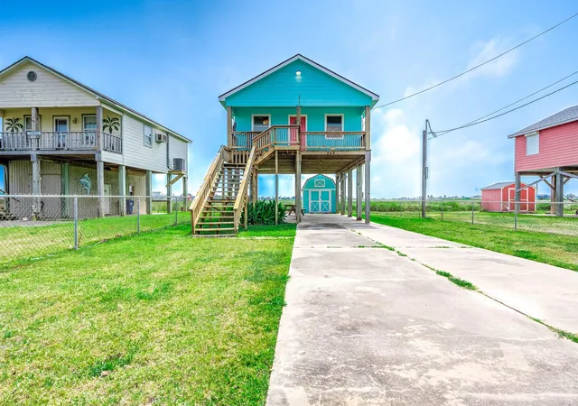 Homes for sale in Sargent, TX | 264 County Road 205, Sargent, TX 77414 | MLS# 40016380