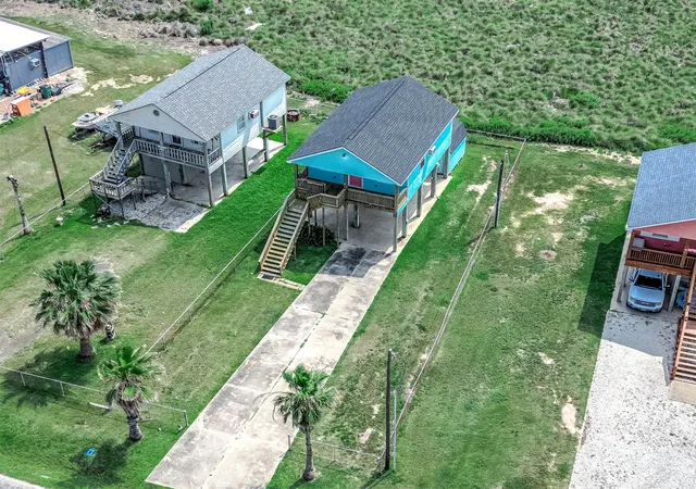 Homes for sale in Sargent, TX | 264 County Road 205, Sargent, TX 77414 | MLS# 40016380