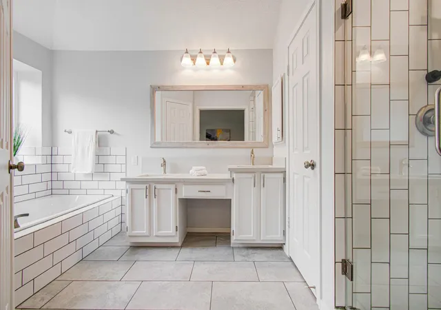 Photo 4 of Single family home for sale at 22927 Northoak Forest Ln, Spring, TX 77389 | MLS# 37205732 | Listing updated on 2026-08-28