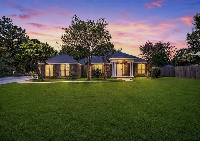 2nd image of 10546 Fawn Mist Dr, Conroe, TX 77303 | MLS# 21306390
