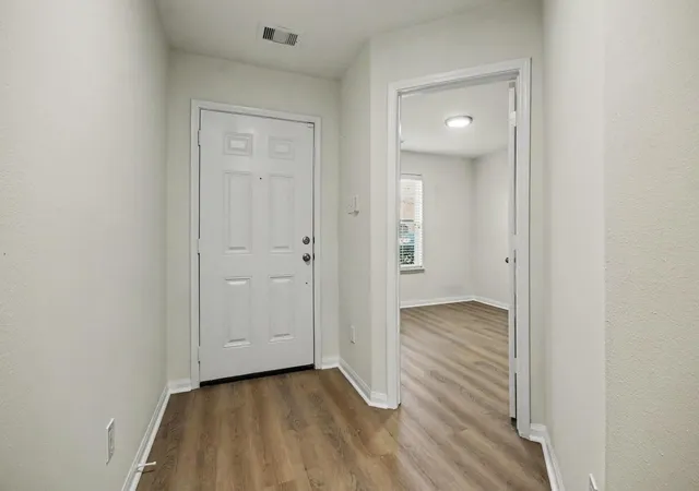 32nd image of 12129 Trawler Pl, La Marque, TX 77568 | MLS# 76294989