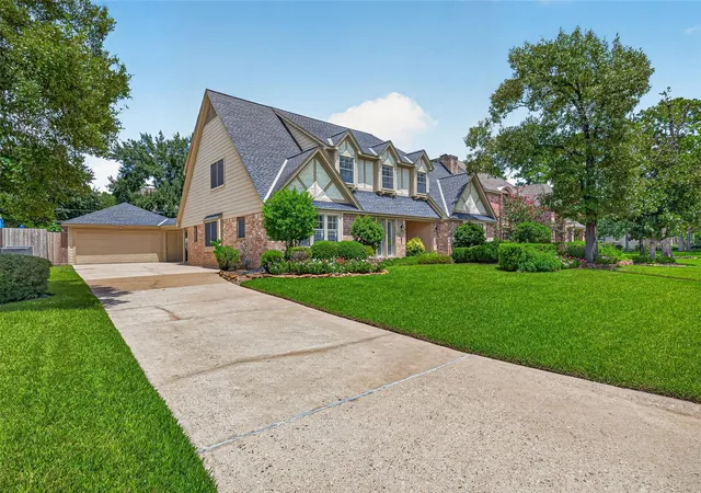 Photo 1 of Single family home for sale at 12306 Laneview Dr, Houston, TX 77070 | MLS# 51501044 | Listing updated on 2026-09-19