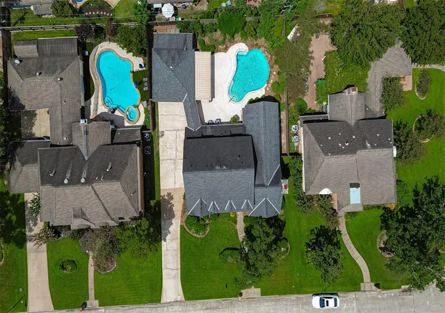 Photo 2 of Single family home for sale at 12306 Laneview Dr, Houston, TX 77070 | MLS# 51501044 | Listing updated on 2026-09-19