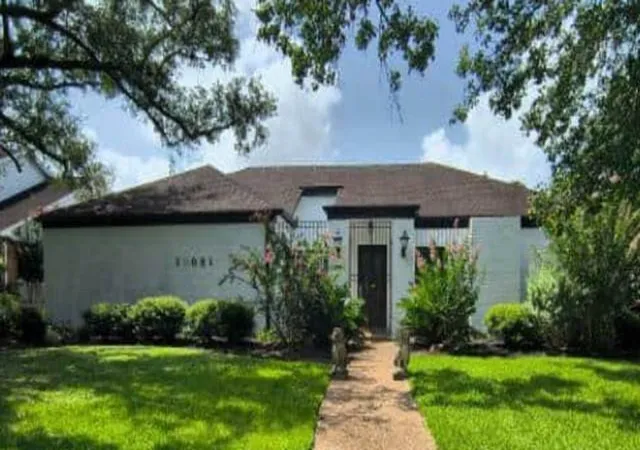 Photo 1 of Single family home for sale at 10031 Inwood Dr, Houston, TX 77042 | MLS# 67808258 | Listing updated on 2026-08-26