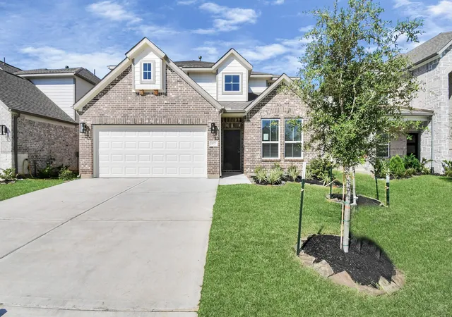 Photo 3 of Single family home for sale at 14923 Royal Leaf Dr, Cypress, TX 77429 | MLS# 83320738 | Listing updated on 2026-08-27