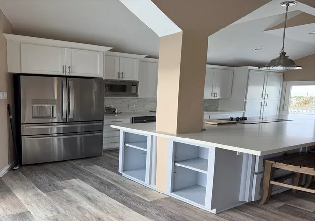 4th image of 13649 Pirates Beach Blvd, Galveston, TX 77554 | MLS# 58759400