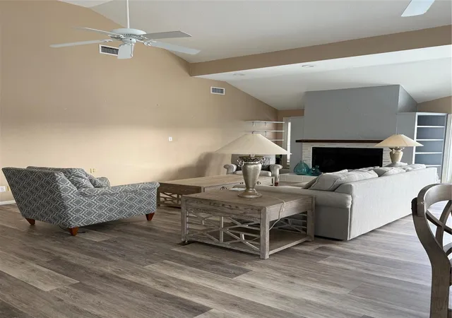 5th image of 13649 Pirates Beach Blvd, Galveston, TX 77554 | MLS# 58759400
