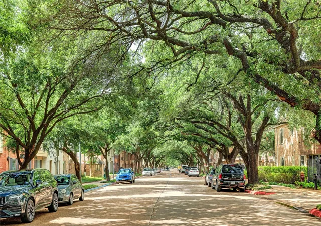 Photo 1 of Condo for sale at 444 N Post Oak Ln, Houston, TX 77024 | MLS# 23806874 | Listing updated on 2026-07-25